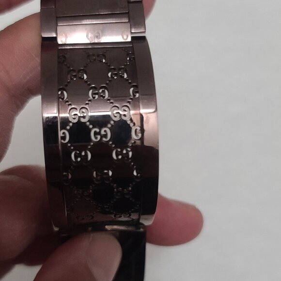 AUTHENTIC GUCCI 2 WAY WATCH - Picture 2 of 9